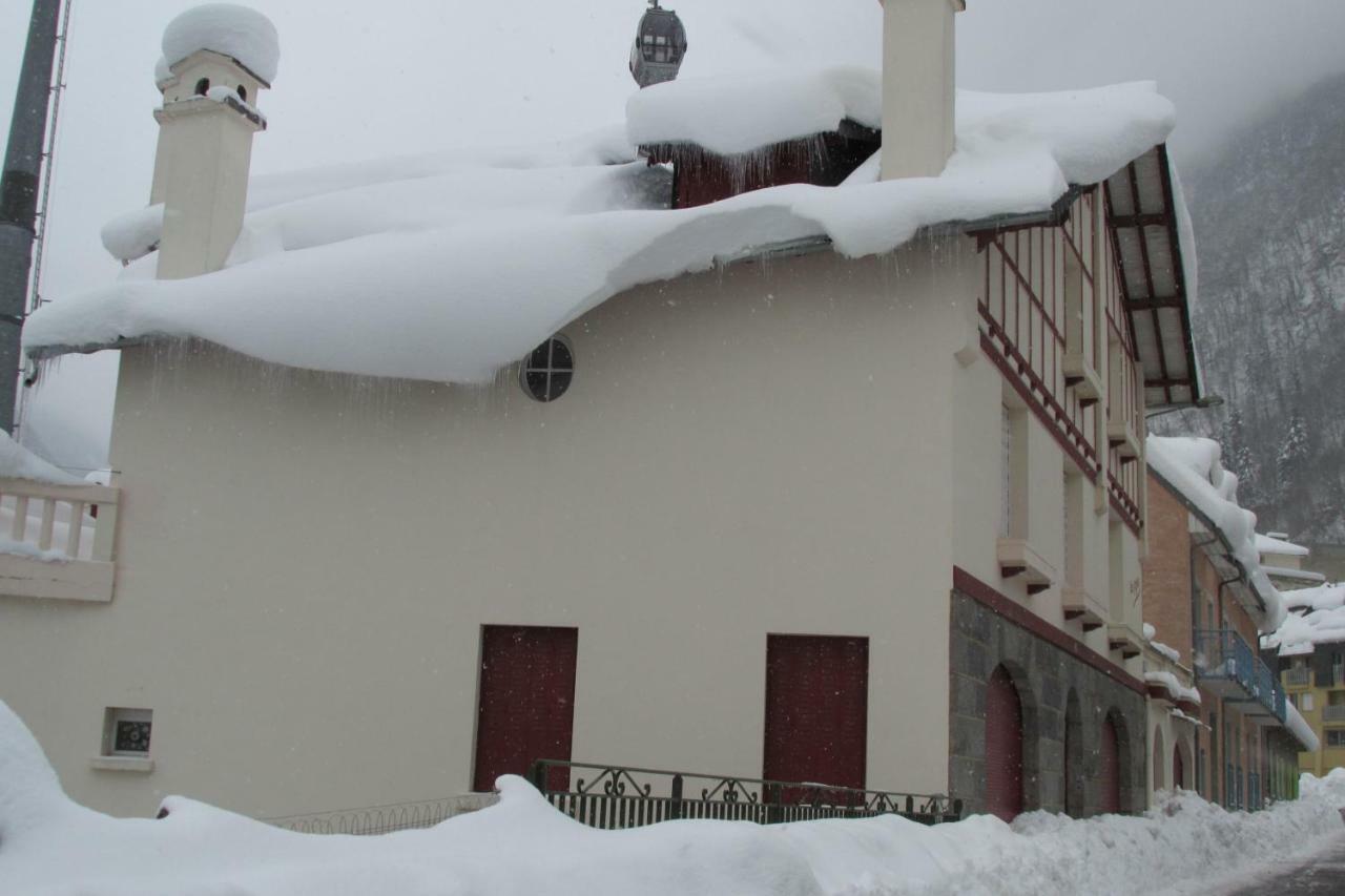 Appartement Cauterets Exterior photo